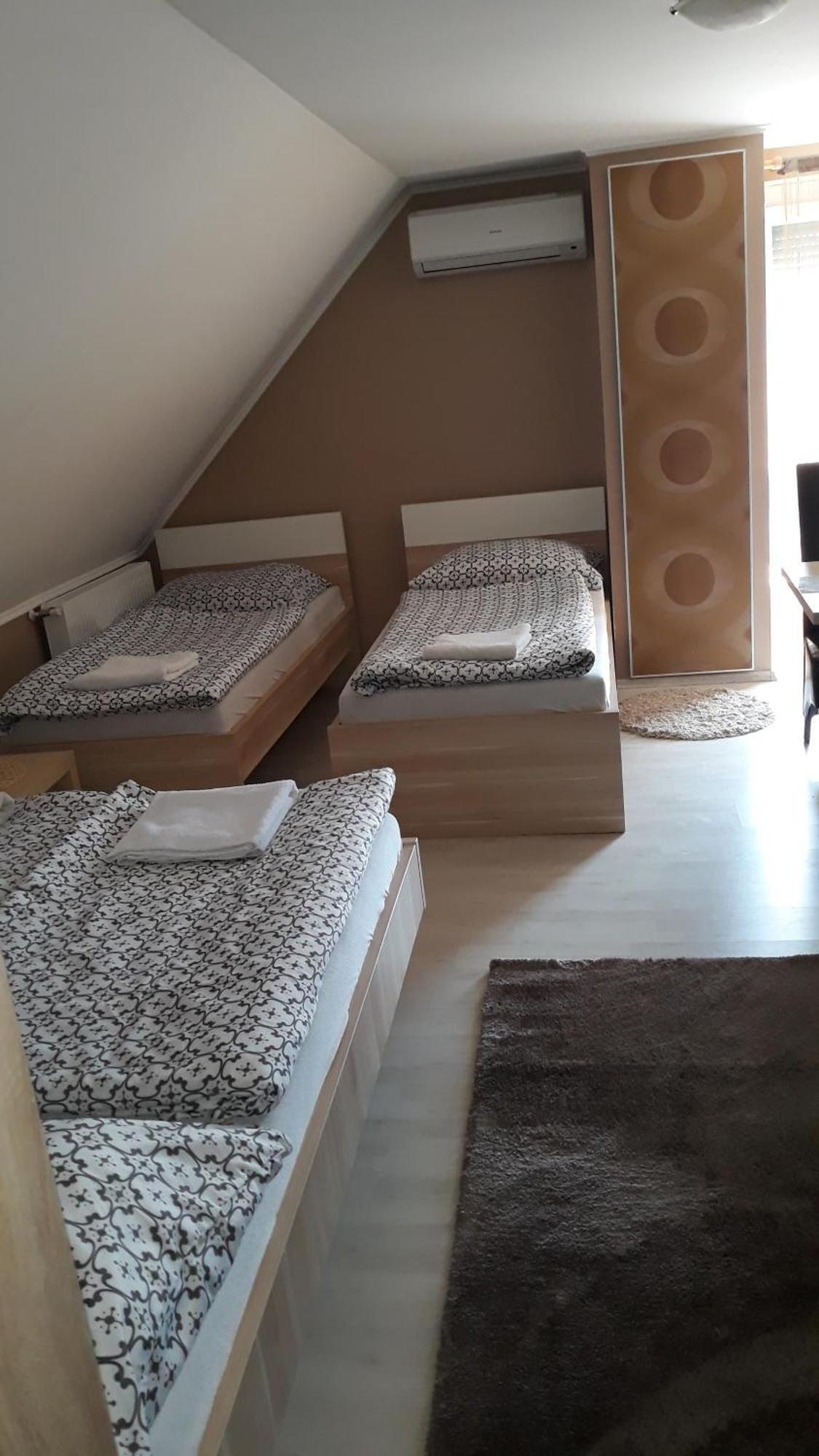 Farao Vendeghaz Hotel Zalaegerszeg Room photo